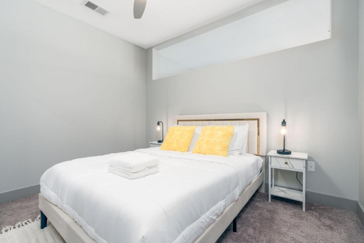 Stylish 1Br Apartment With View إنديانابوليس المظهر الخارجي الصورة
