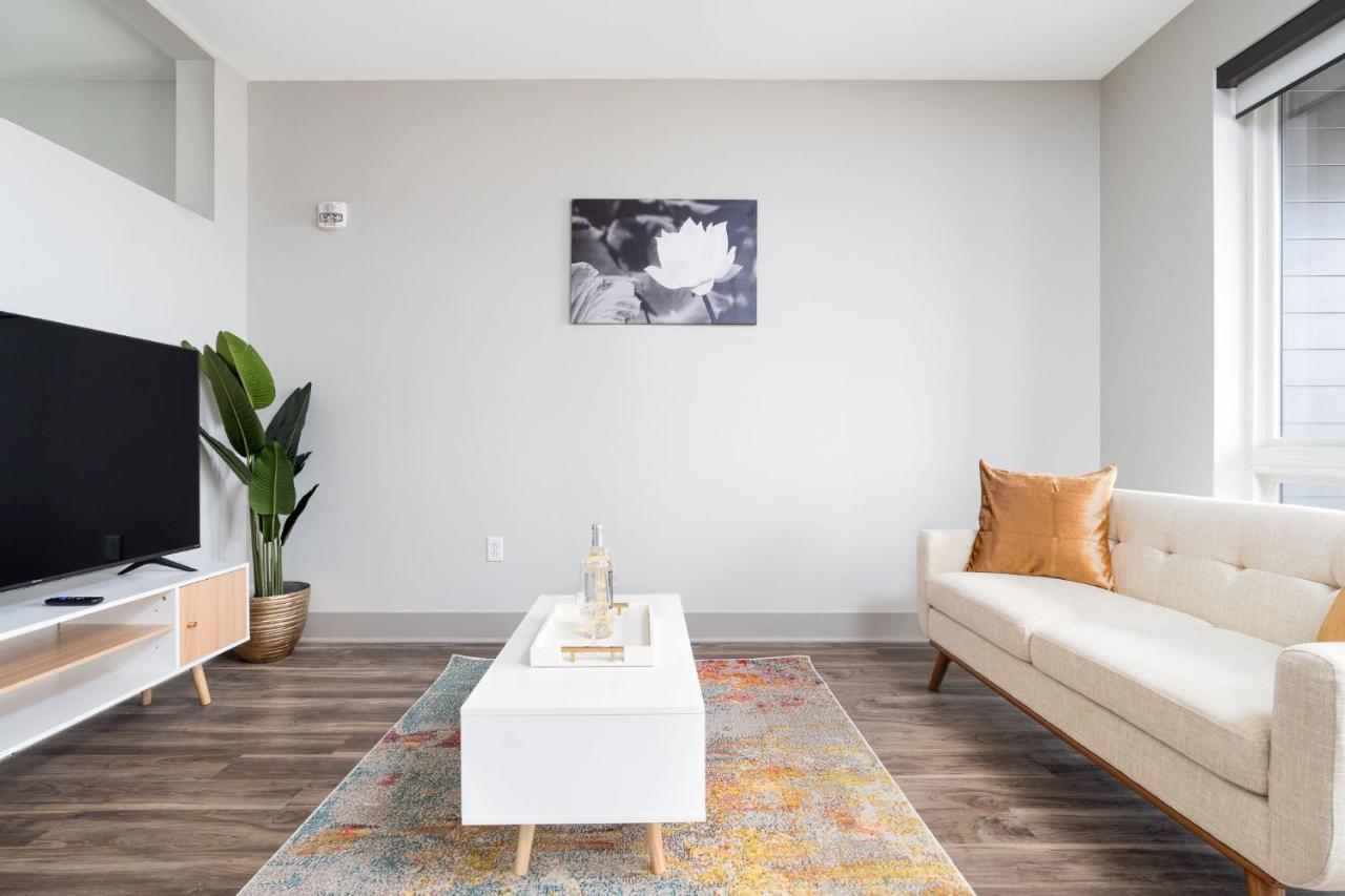 Stylish 1Br Apartment With View إنديانابوليس المظهر الخارجي الصورة